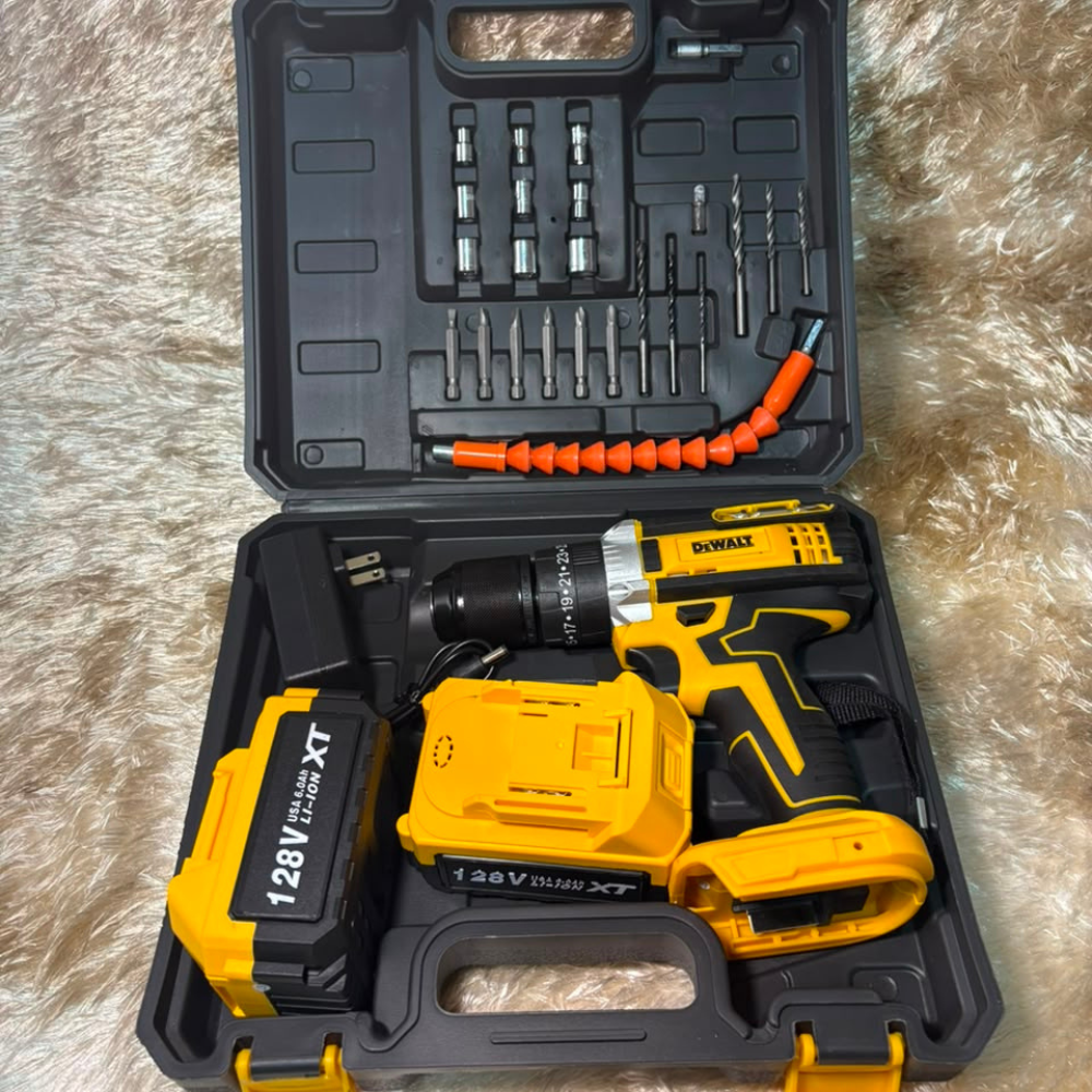 taladro dewalt 128v  2 baterias