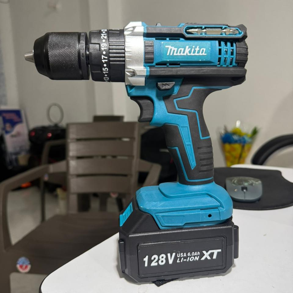 Taladro makita de 128V